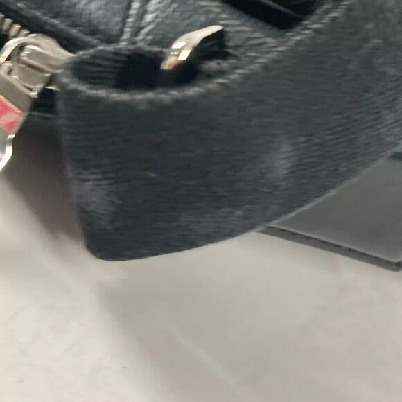 LOUIS VUITTON N41408 Damier Graphite Dayton PM Messenger Crossbody Shoulder Bag - Picture 4 of 15